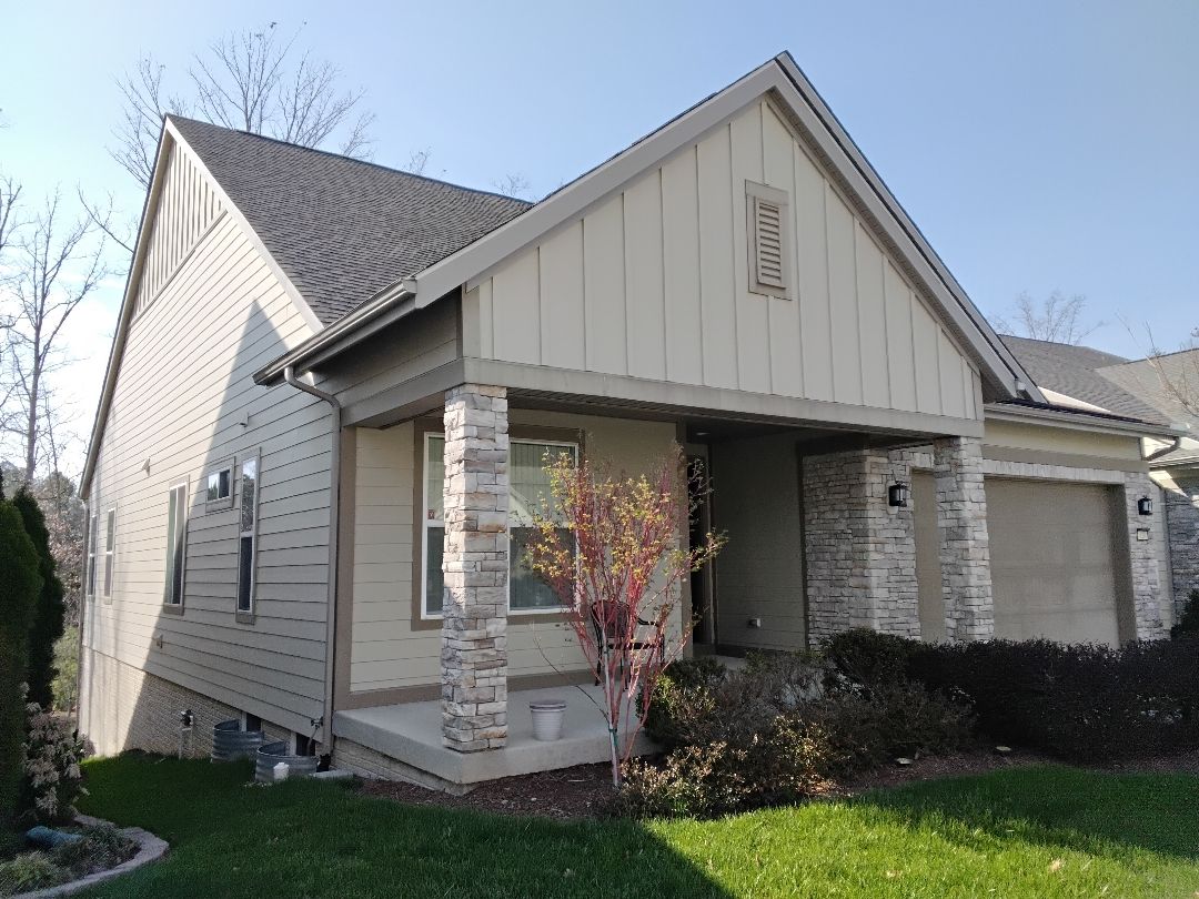 House washing, Window Cleaning, Patio, Sidewalk and Fence in Stephens City VA Image